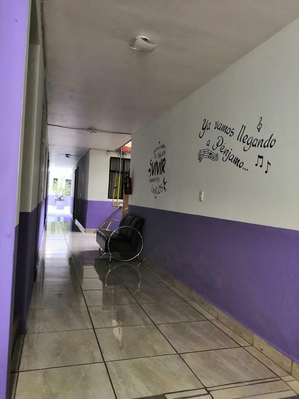 Hotel Los Arcos Penjamo Bagian luar foto