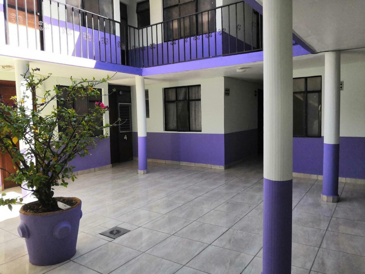 Hotel Los Arcos Penjamo Bagian luar foto